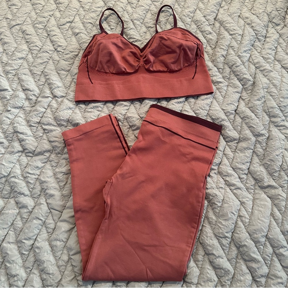 Crivit Seamless Activewear Set – Size Medium